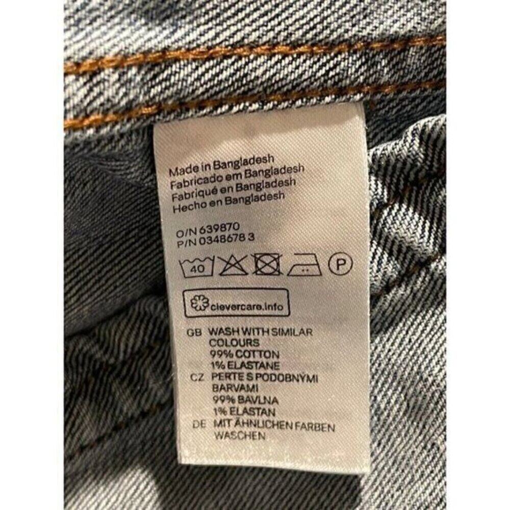 H&M Women’s Blue Distressed Denim Jacket Size 10 Button Front Classic Jean Coat - Picture 6 of 11